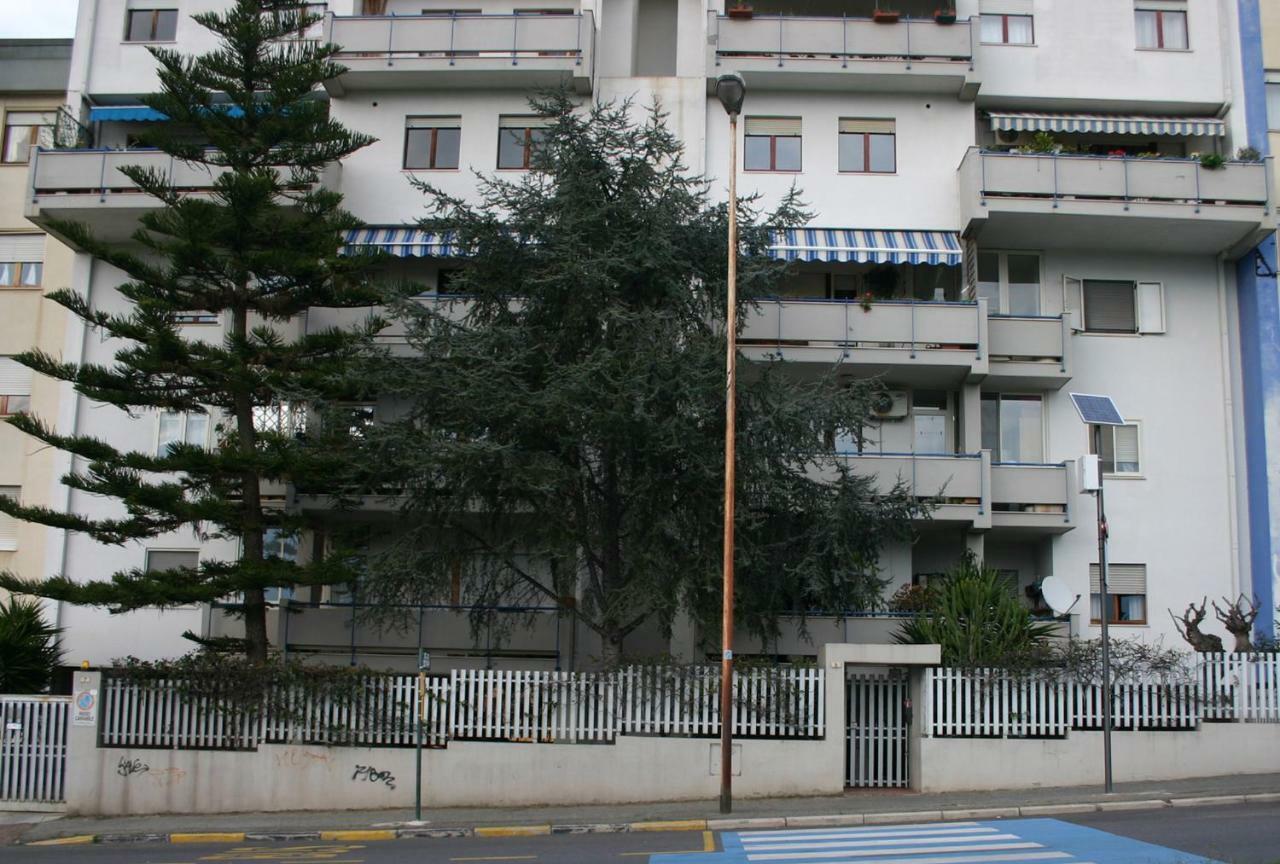 Dune Buggy Panzió Cagliari Kültér fotó